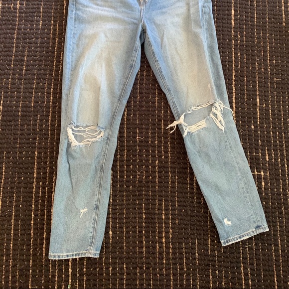 American Eagle Mom Jeans - Picture 2 of 2